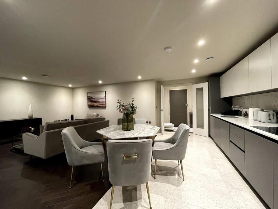 2Br Urban Vista Retreat Chcl F7 Apartment Chigwell Ngoại thất bức ảnh