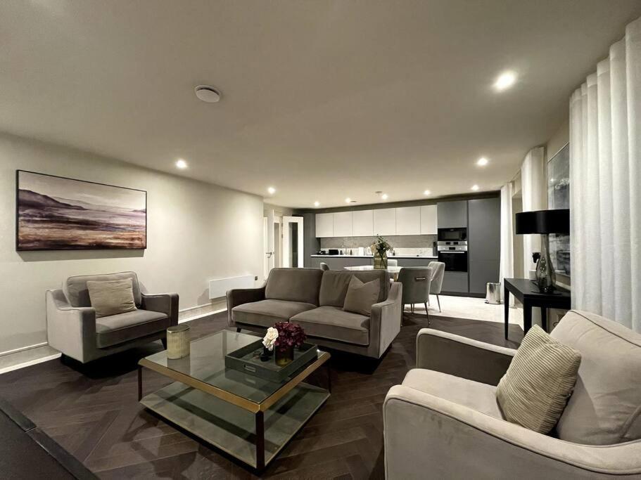 2Br Urban Vista Retreat Chcl F7 Apartment Chigwell Ngoại thất bức ảnh