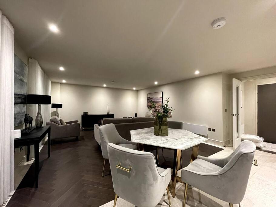 2Br Urban Vista Retreat Chcl F7 Apartment Chigwell Ngoại thất bức ảnh